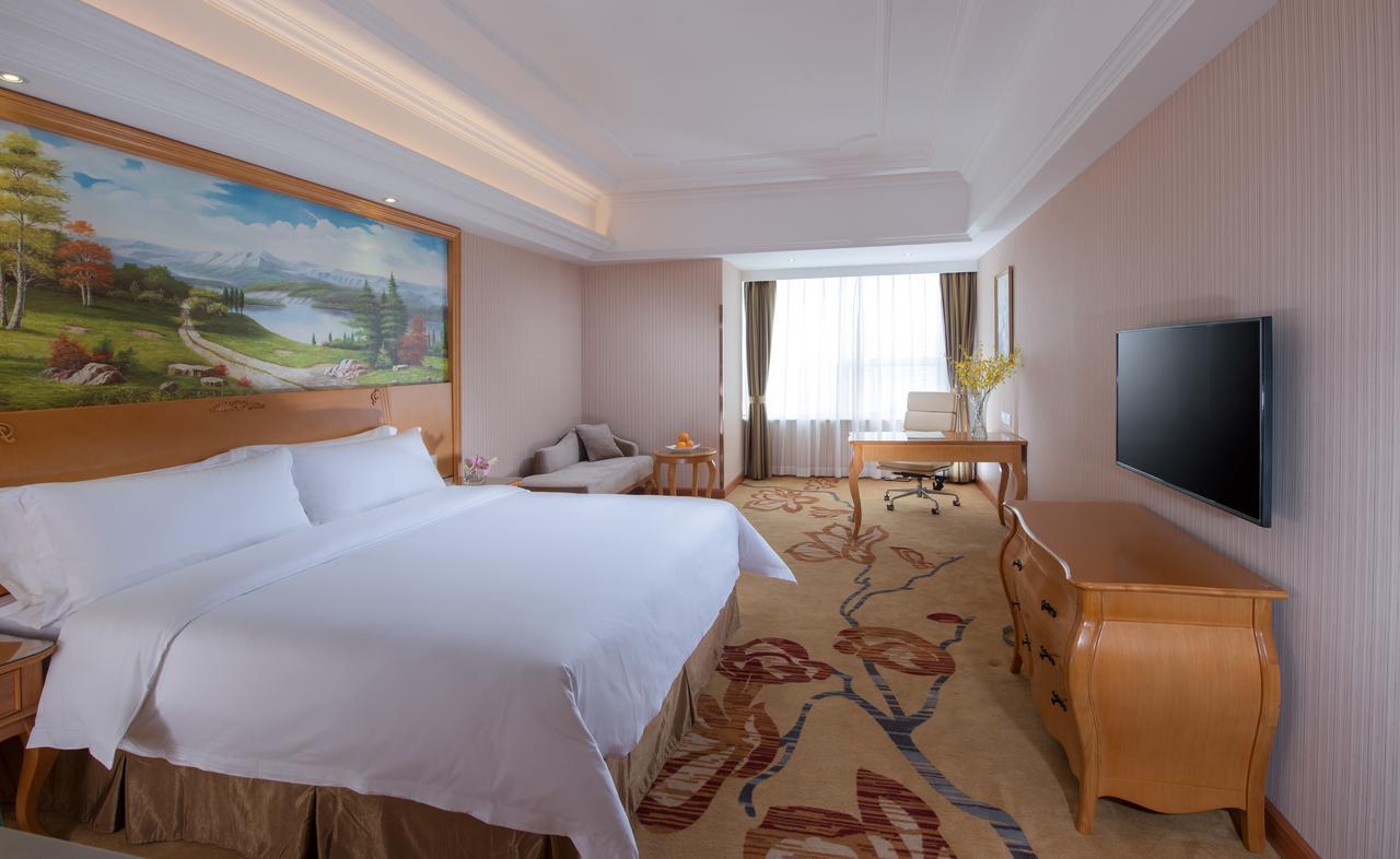 Vienna Hotel Hebei Zhuozhou High Speed Train Station Exterior photo